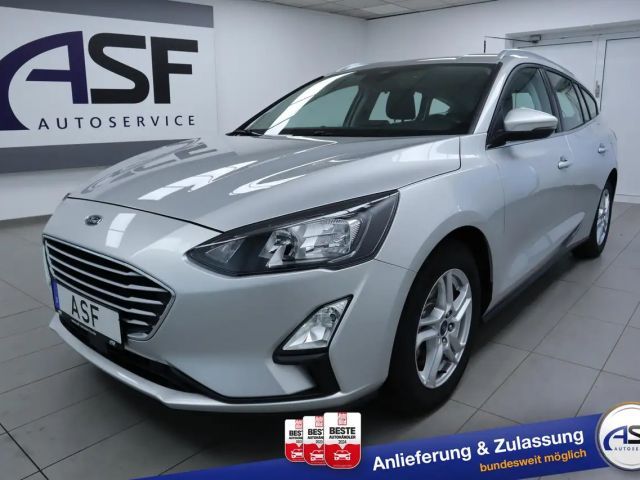 Ford Focus Cool & Connect Wagon