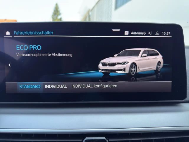 BMW 520 *** ALLRAD *** NP 74.000 *** STANDHEIZUNG *** -50%