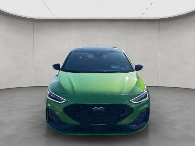 Ford Focus EcoBoost ST Line