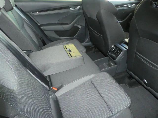 Skoda Octavia Selection