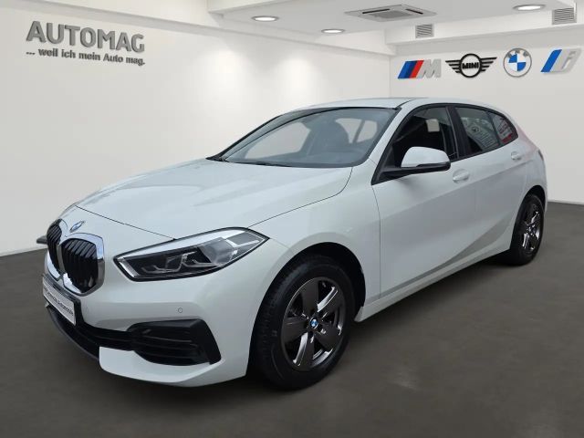 BMW 118 118i Sedan