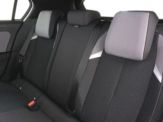 Opel Astra 1.2 Turbo Edition Turbo