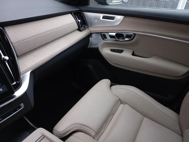 Volvo XC90 Bright Ultra