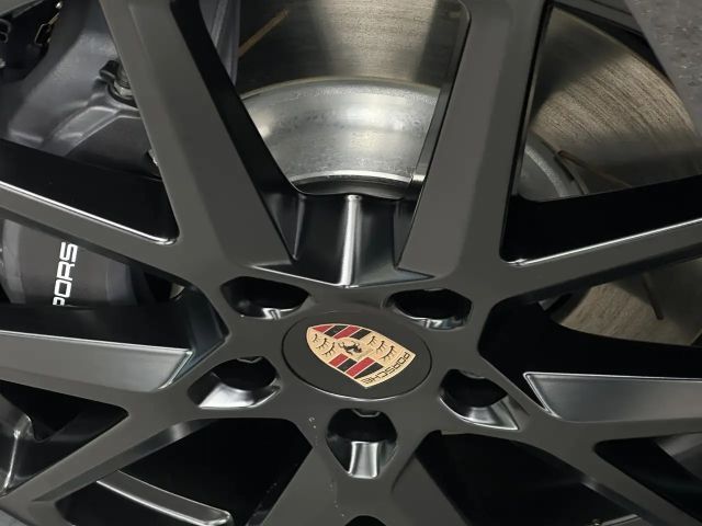 Porsche Panamera 4 E-Hybrid