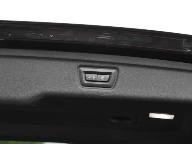 BMW 330 330d M-Sport Touring xDrive