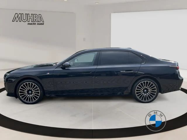 BMW 740 740d M-Sport Sedan xDrive