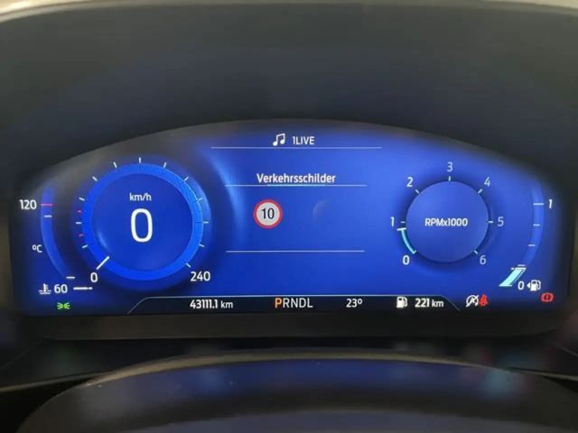 Ford Focus Titanium Wagon