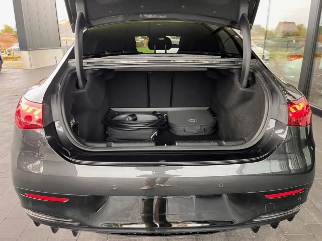 Mercedes-Benz EQE 350 AMG Line Sedan