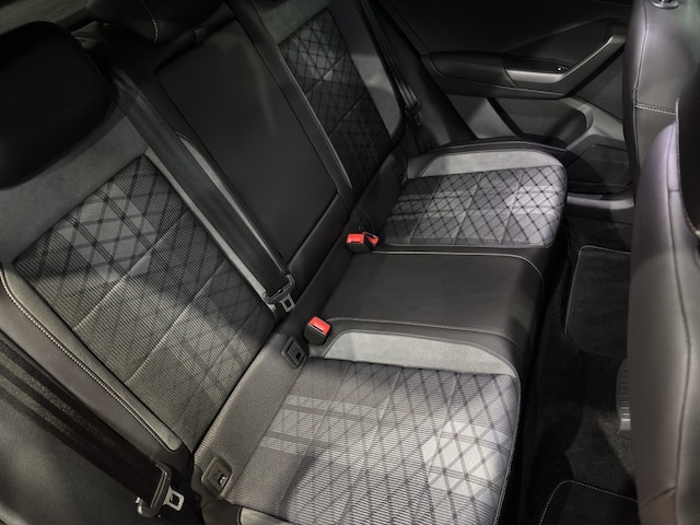 Volkswagen T-Roc 1.5 TSI DSG R-Line