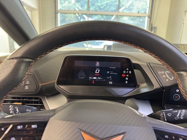 Cupra Born Born *WÄRMEPUMPE*Navi*Kamera*Keyless*19ZOLL*LED*ACC*62 kWh*