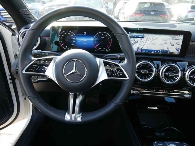 Mercedes-Benz A 180 Progressive