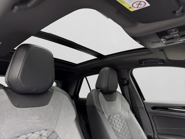 Volkswagen T-Roc 1.5 TSI DSG R-Line