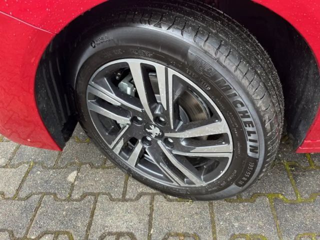 Peugeot 208 Allure Pack PureTech