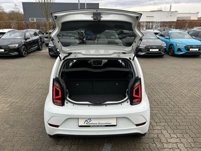 Volkswagen up! Plus Style