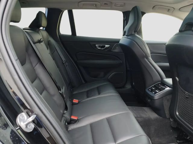 Volvo V60 Cross Country AWD Ultimate