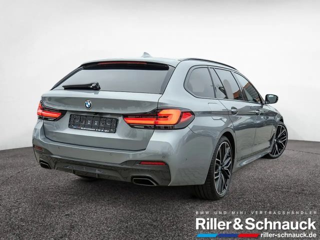 BMW 530 530d M-Sport Touring xDrive