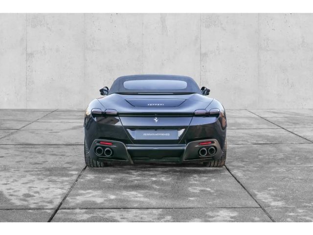Ferrari Roma Spider