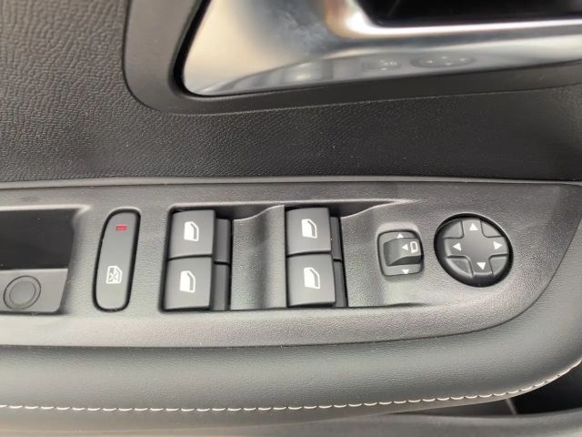 Peugeot 208 Allure Pack