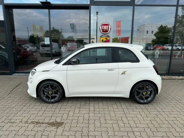 Abarth 500e e Abarth
