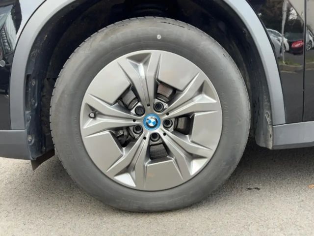 BMW iX1 xDrive