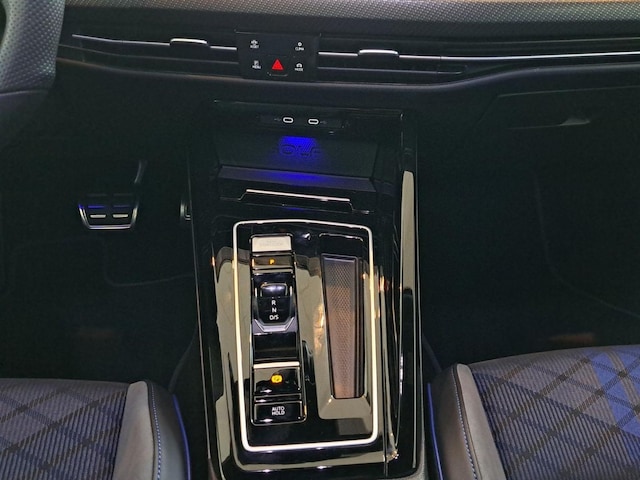 Volkswagen Golf 2.0 TSI