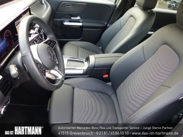 Mercedes-Benz B 200 Progressive Sedan