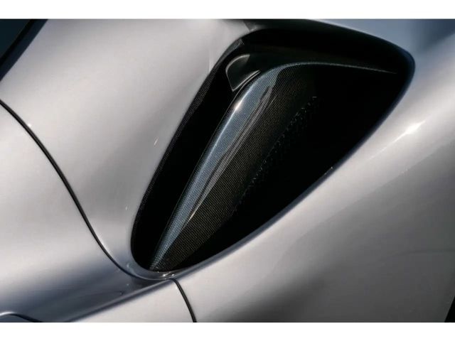 Ferrari SF90 Stradale