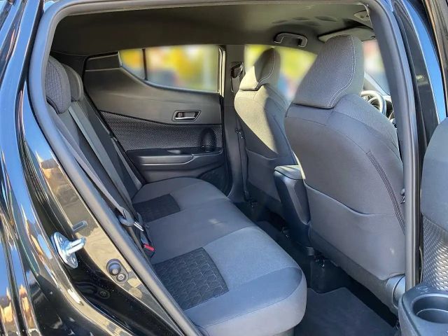 Toyota C-HR Hybride Team D