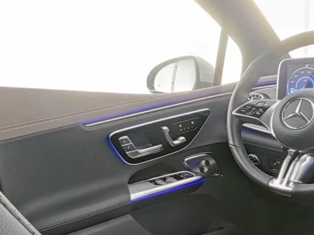 Mercedes-Benz EQE 300 Sedan