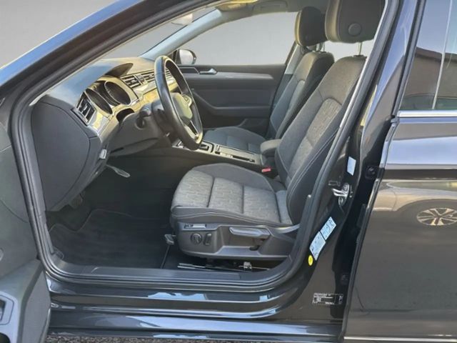 Volkswagen Passat 2.0 TDI Business DSG Variant