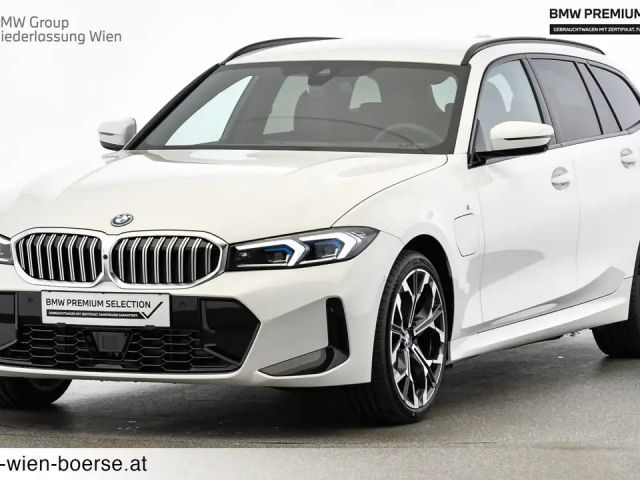 BMW 330 330e xDrive