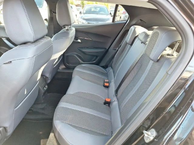 Peugeot E-2008 Allure Pack