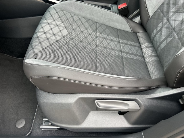 Volkswagen T-Roc TSi ACC+AHK+LED+Virt+PDC+Kamera