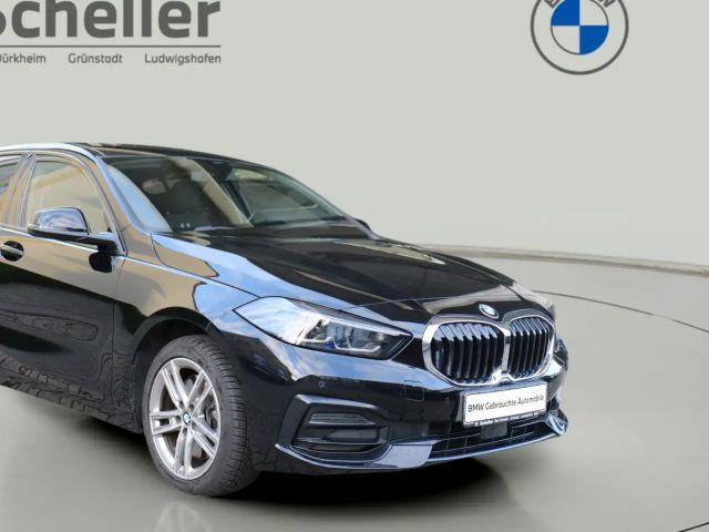 BMW 120 120i Sedan Sport Line