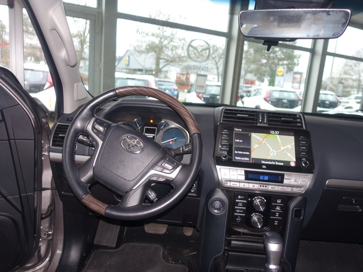 Toyota Land Cruiser 5-deurs Plus