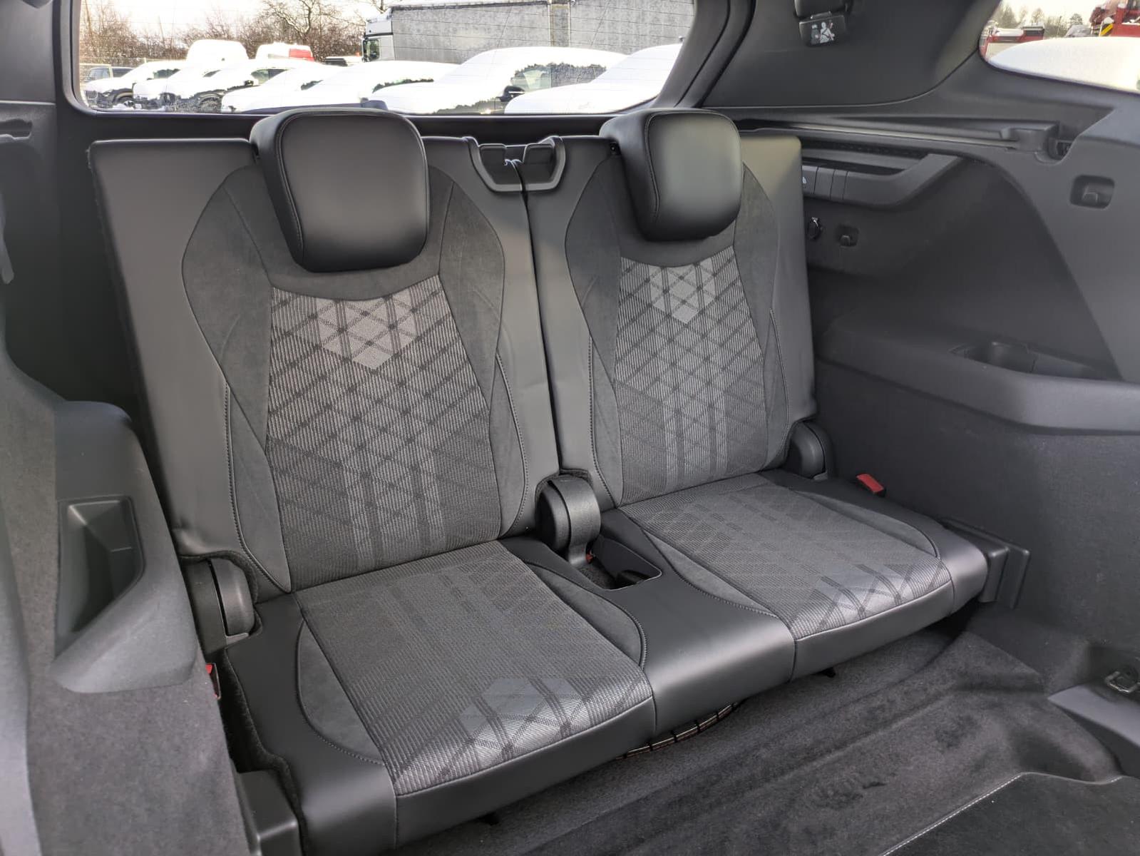 Volkswagen Tayron 2.0 TDI R-Line