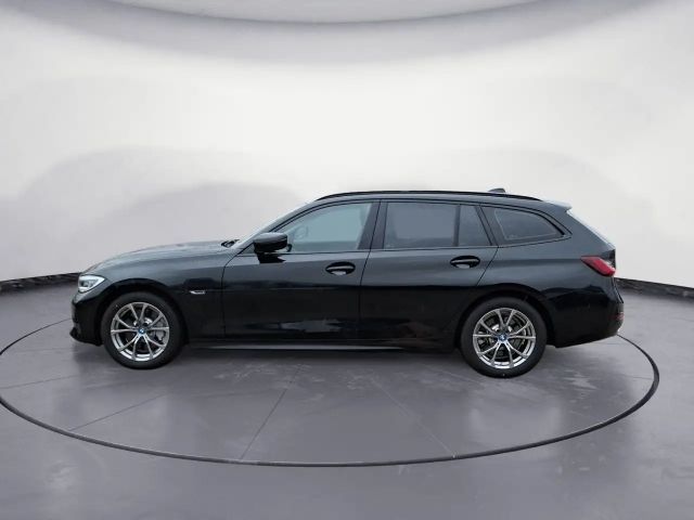 BMW 330 330e Sport Line Touring