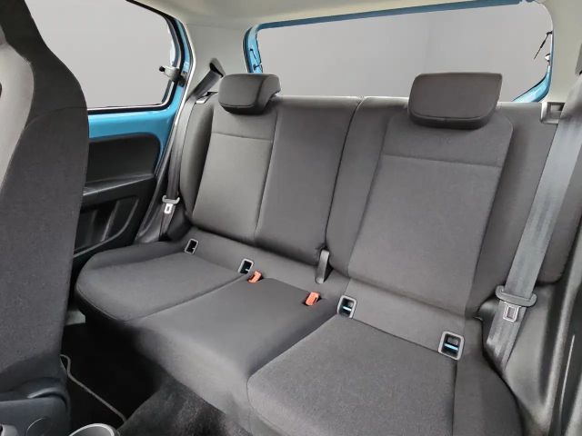 Volkswagen up! Max