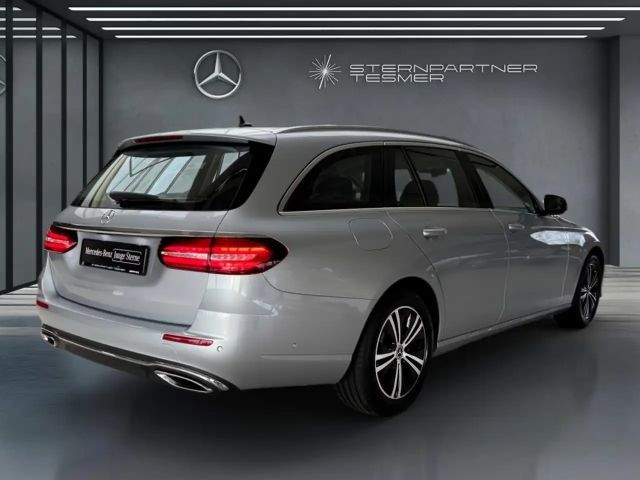 Mercedes-Benz E 220 AVANTGARDE E 220 d Estate