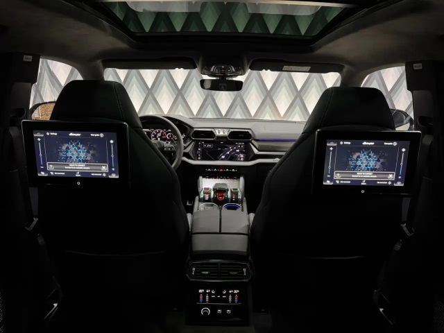 Lamborghini Urus SE // CARBON // UNIKÄT // VOLLE HÜTTE //