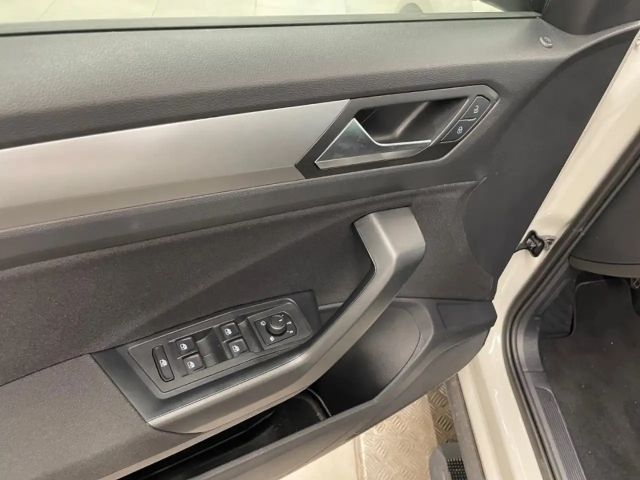 Volkswagen T-Roc 1.0 TSI Life Plus