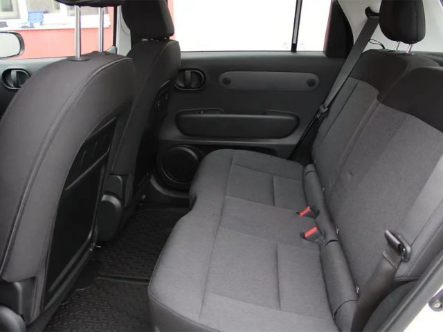 Hyundai INSTER 49 kWh