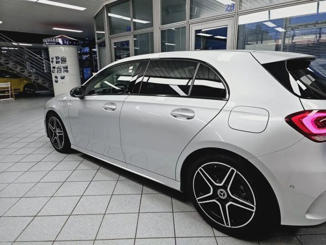 Mercedes-Benz A 200 AMG Line