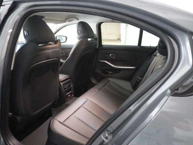 BMW 320 320d Sedan xDrive