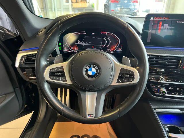 BMW 530 530d M-Sport Sedan