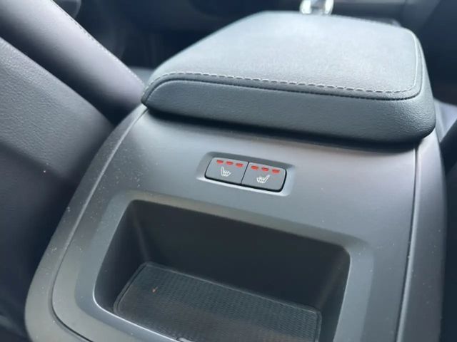 Volvo XC60 Dark Plus T6