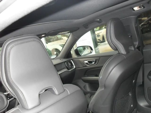 Volvo V60 AWD R-Design T8