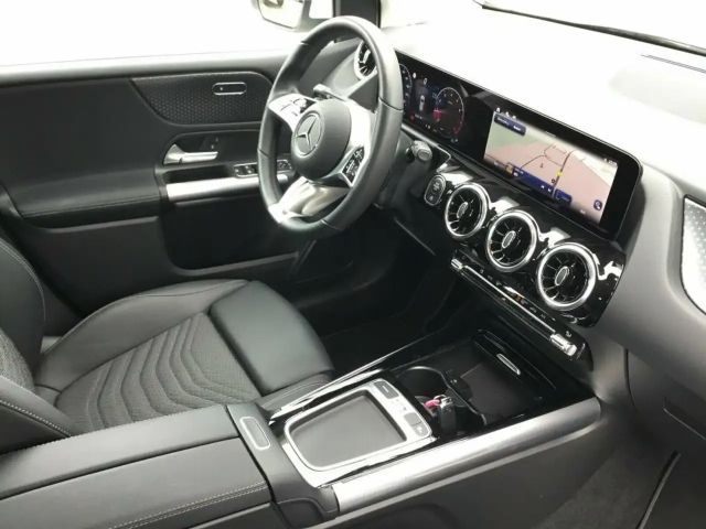 Mercedes-Benz B 180 NAVI/LED/KAMERA/AHK