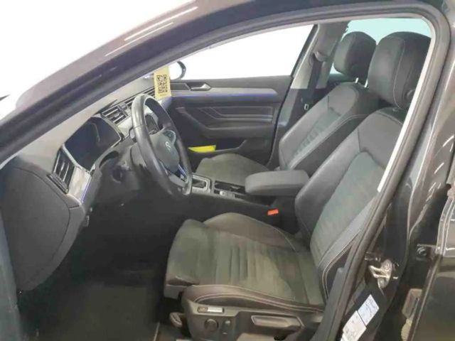 Volkswagen Passat GTE Variant