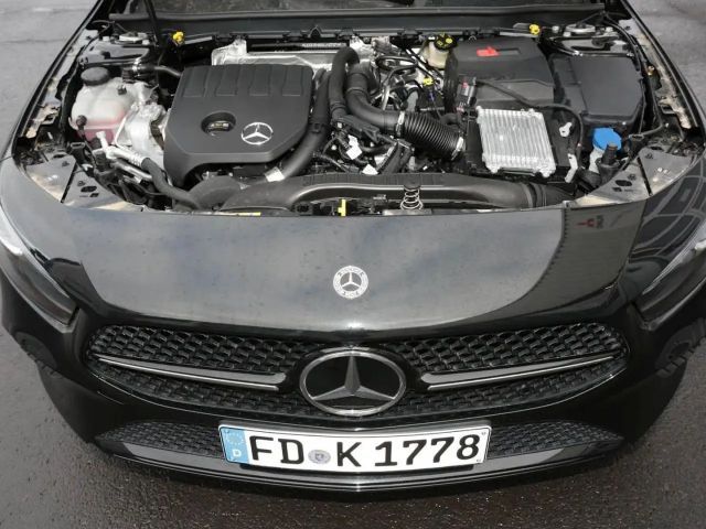 Mercedes-Benz A 200 Progressive